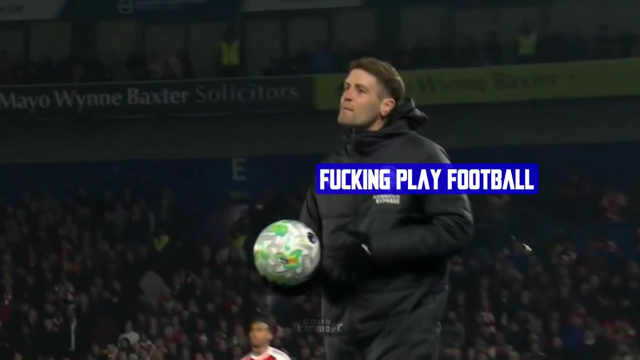 kaiyun-当面回击！赫尔泽勒爆粗催促阿森纳发球，因卡皮耶示意其闭嘴🤫